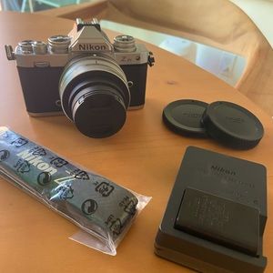 Nikon - Z fc 4K Video Mirrorless Camera w/ NIKKOR Z DX 16-50mm f/3.5-6.3 VR